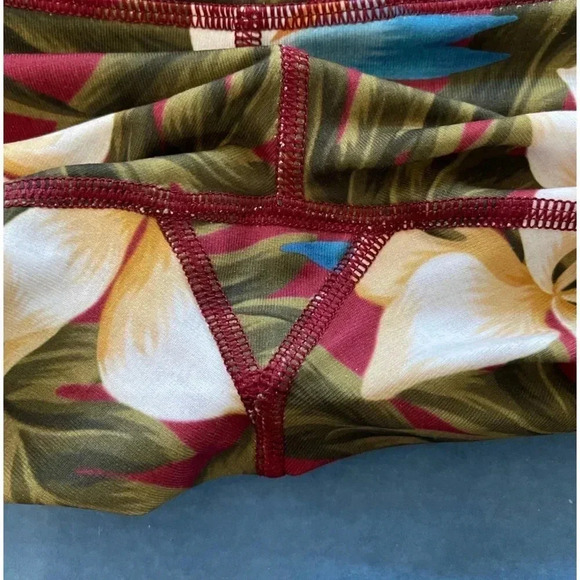 Aviator Nation flower leggings - Picture 3 of 10